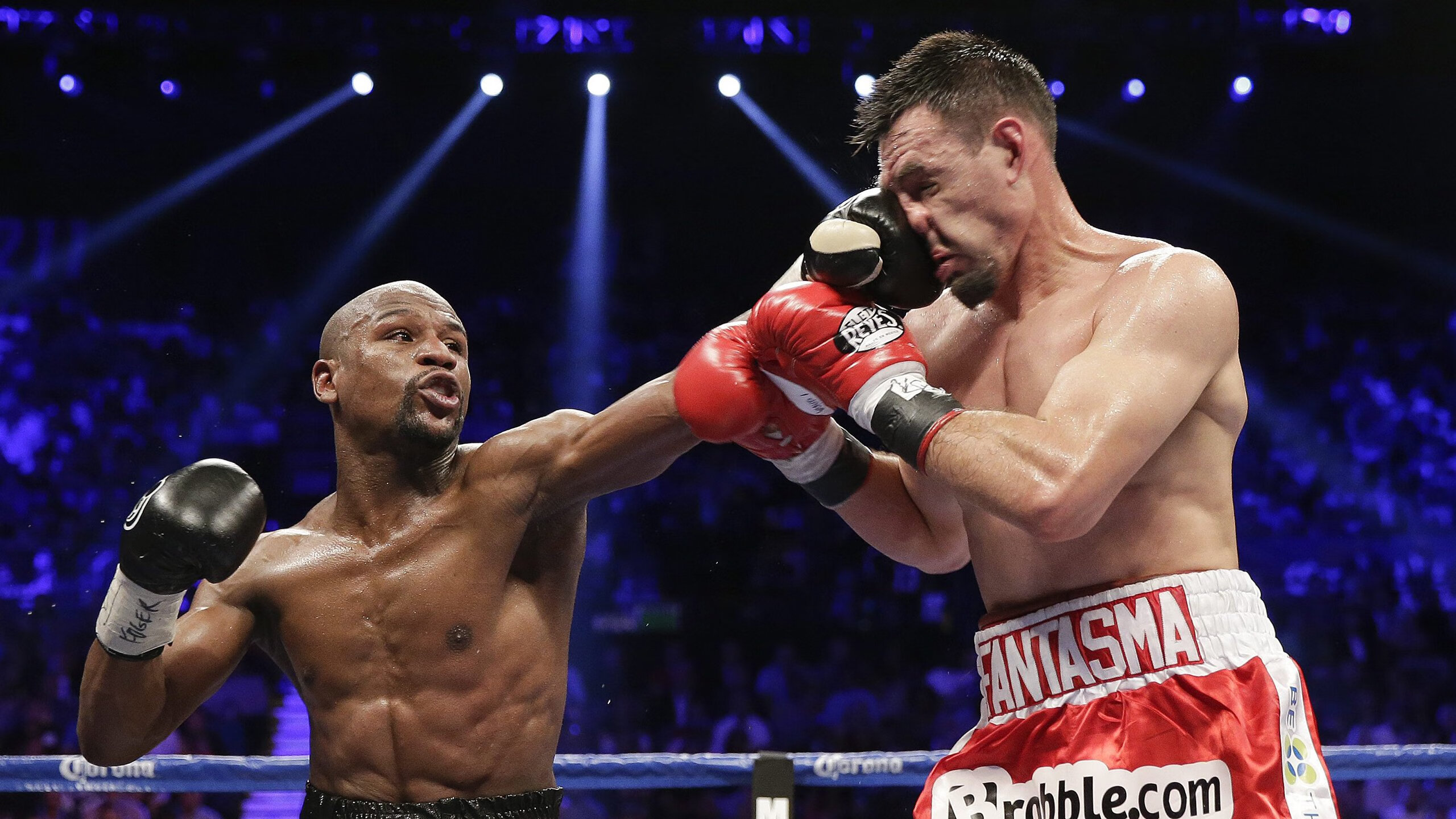 B体育网页版登录-莱昂·马尔尚技术细腻统治200米混合泳赛场